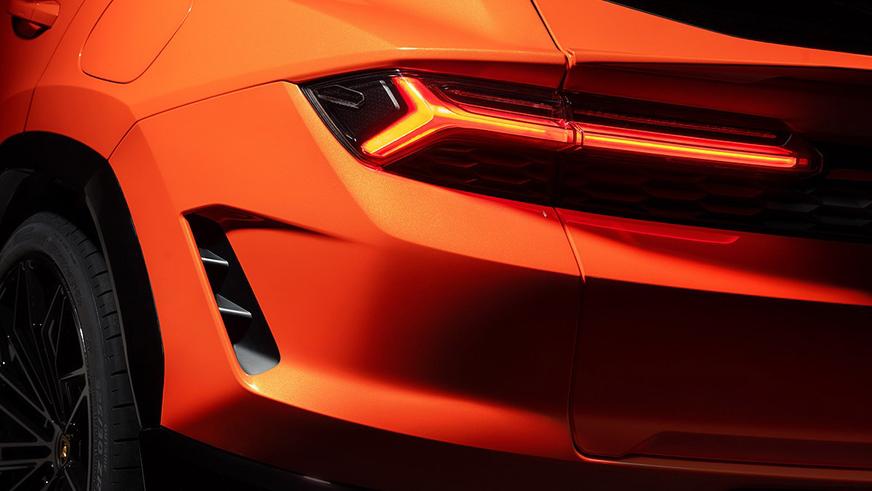 Lamborghini Urus превратился в супергибрид