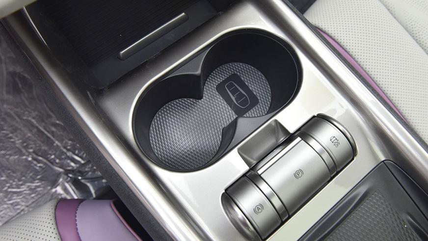 Электрокар BYD Dolphin обновился и подешевел