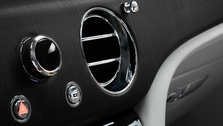 Rolls-Royce показала свой первый электромобиль