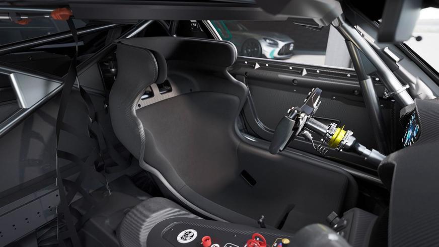 Mercedes-AMG выпустила самый мощный трековый спорткар