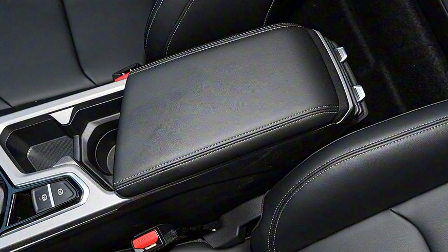 В Китае назвали цены на Geely Emgrand нового поколения