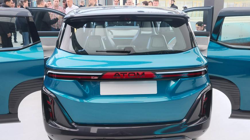 Презентован прототип российского электромобиля «Атом»