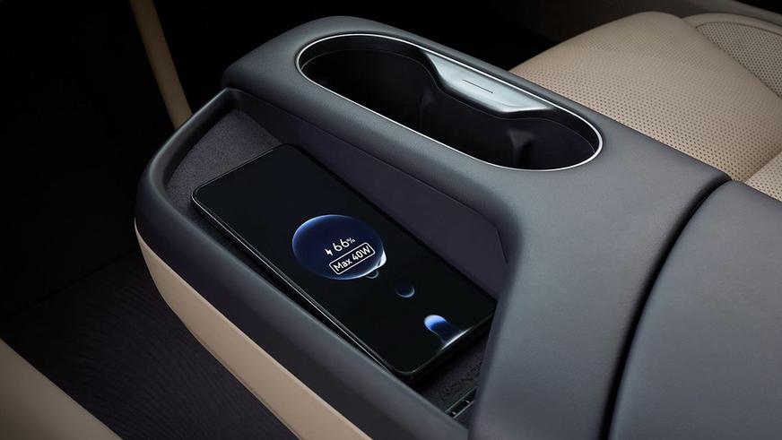 У Hongqi появился недорогой дальнобойный электроседан