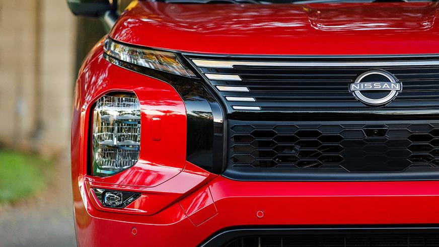 Mitsubishi Outlander стал первым плагин-гибридом Nissan в США