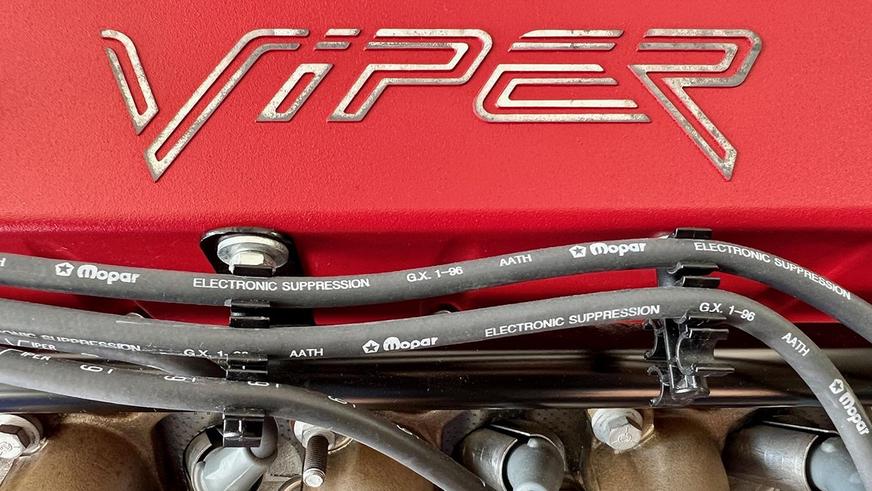 V10 от Вайпера, который собрали по ошибке, уйдёт с молотка