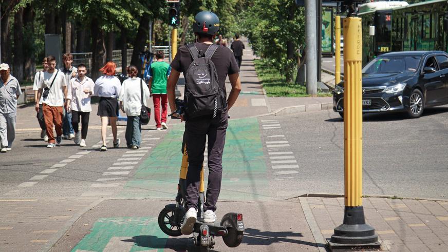 Вслед за мопедами в Казахстане могут начать регистрацию самокатов