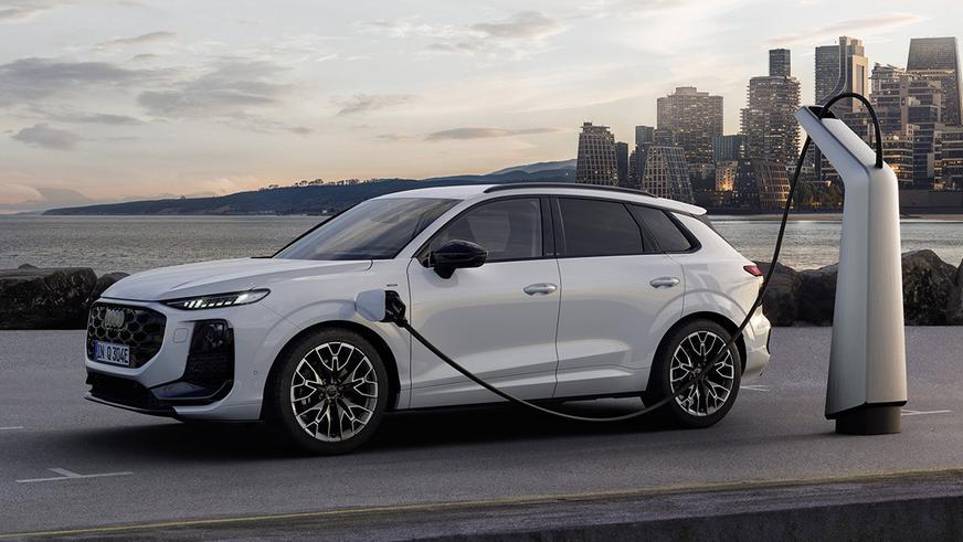 Представлен новый Audi Q3: гибриды и цифровой салон