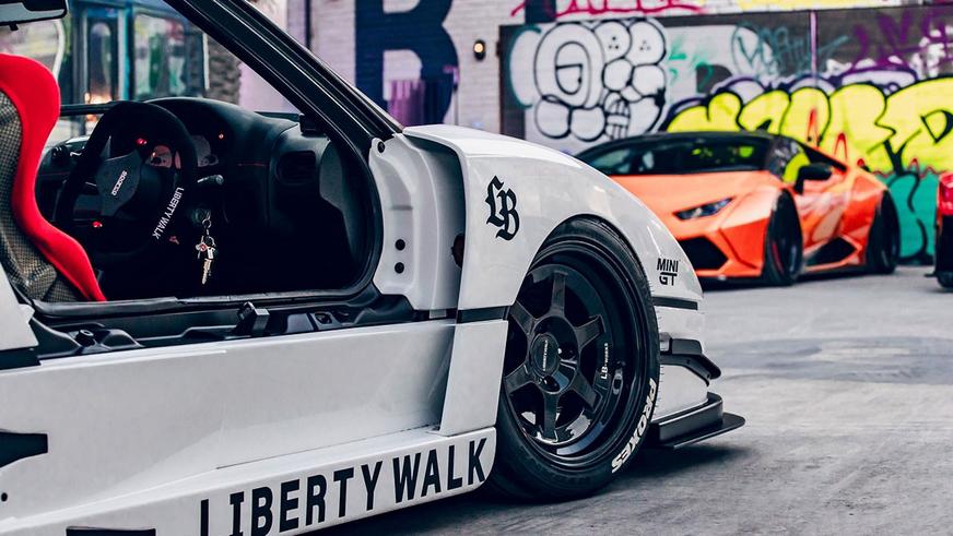 Кей-кар Autozam AZ-1 превратили в миниатюрную копию Ferrari F40