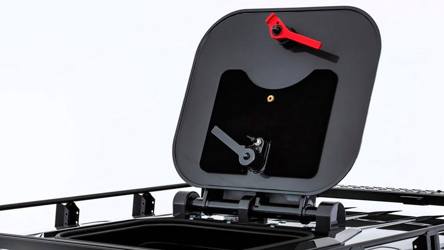 В продаже появился бронированный гелик от Brabus без пробега