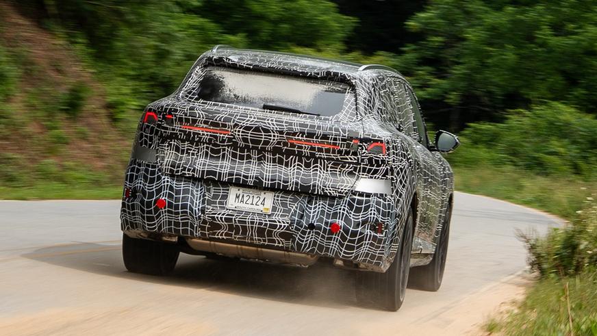 BMW раскрыла подробности о новом X5