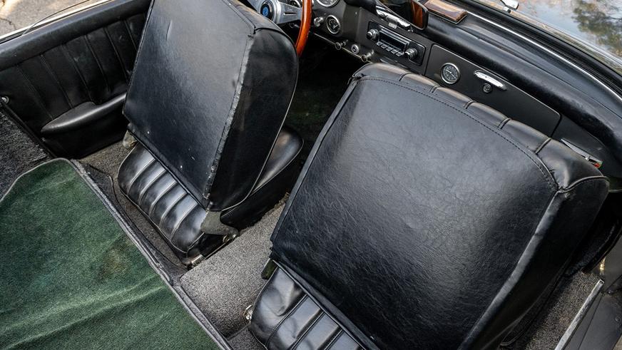 Mercedes-Benz 190 SL на торгах: 50 лет в одних руках и неизвестный пробег