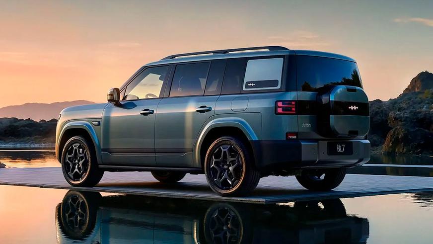 У BYD появился дальнобойный гибрид FangChengBao Tai 7