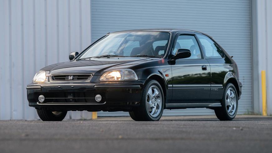 В США нашли новый Honda Civic SiR 1996 года выпуска