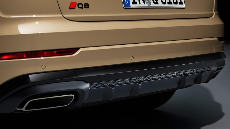 Обновлён кроссовер Audi Q8: новые фары и прежние двигатели