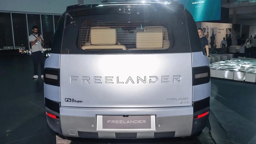 Под&nbsp;номером 8: Land Rover вывел в&nbsp;свет новый Freelander