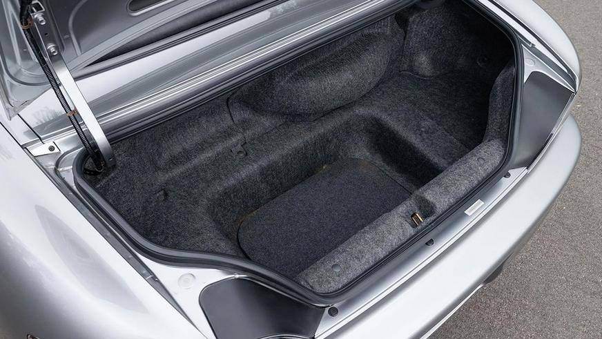 За 25-летнюю Honda S2000 без пробега отдали 95 000 долларов