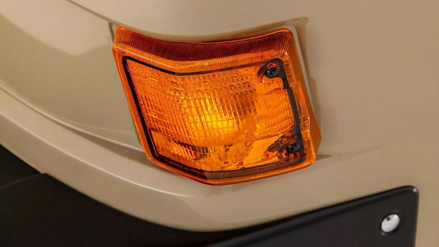 Toyota HiAce стилизовали под VW T3