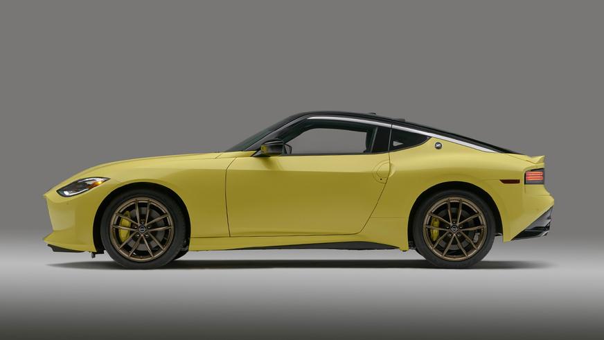Новый Nissan Z: 400 сил и механика