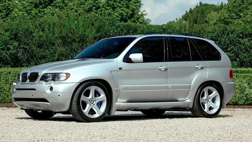 Первое поколение BMW X5 оснастили мотором V10 и механикой