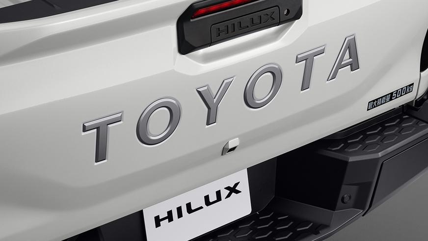 Новый Toyota Hilux в Японии оценили в 15 млн тенге
