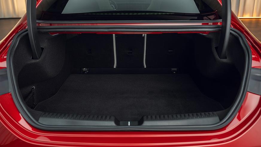 Новый Mercedes-Benz CLA представлен как электрокар и гибрид