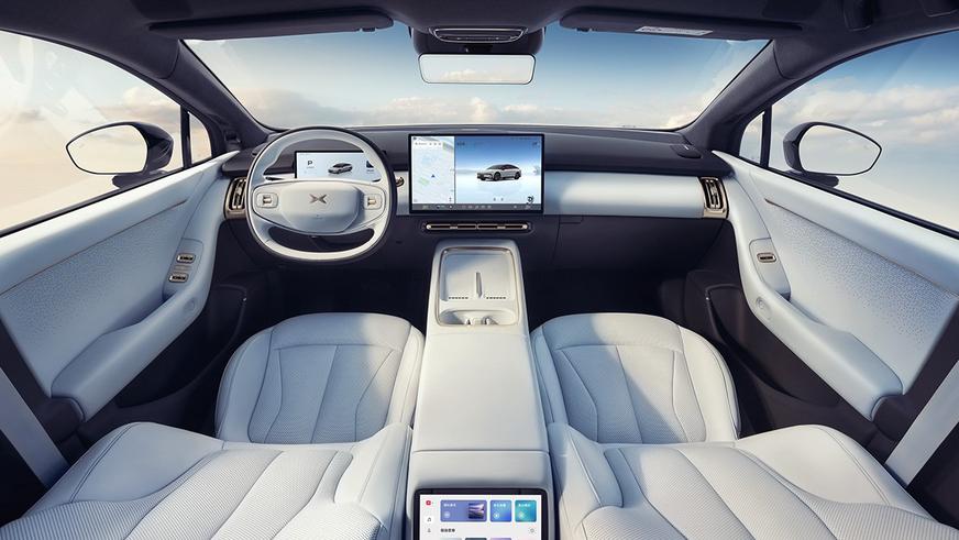 Xpeng запустил продажи флагманского электрокара P7+