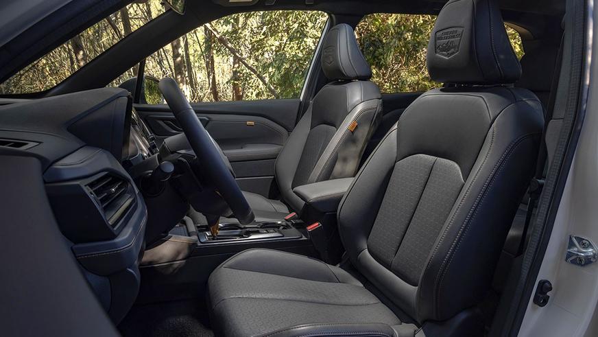 Показаны Subaru Forester Hybrid и Wilderness