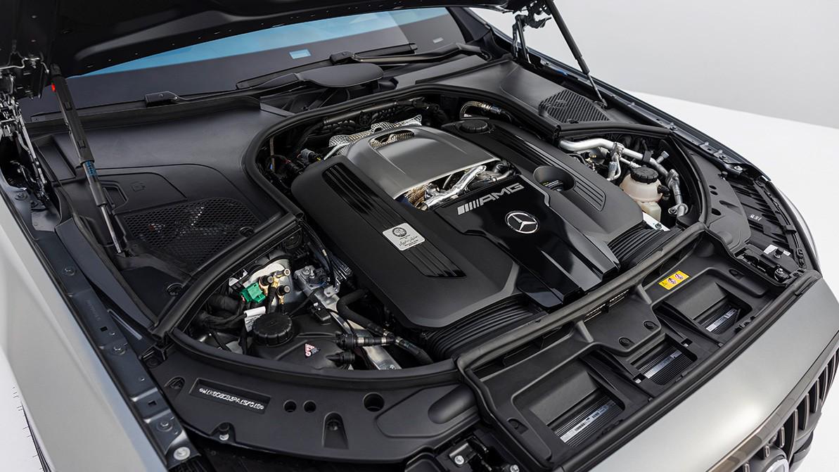 Mercedes-AMG S63 E Performance: двойная плата за скорость