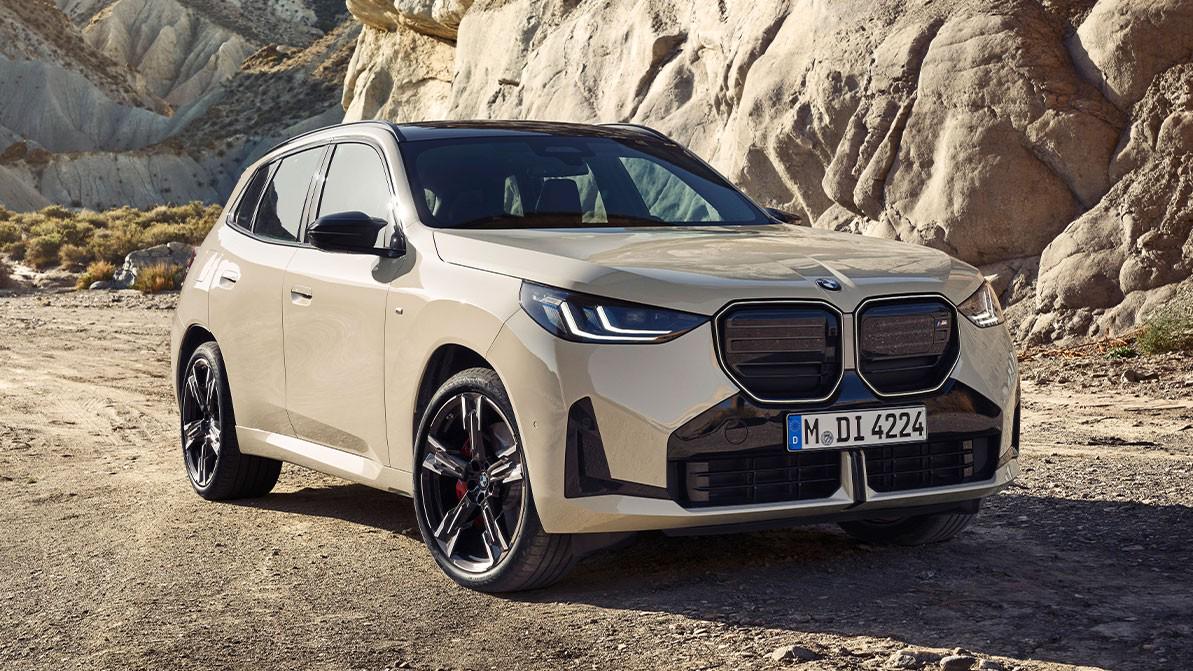 У BMW вышло новое поколение X3: электрификация и экраны