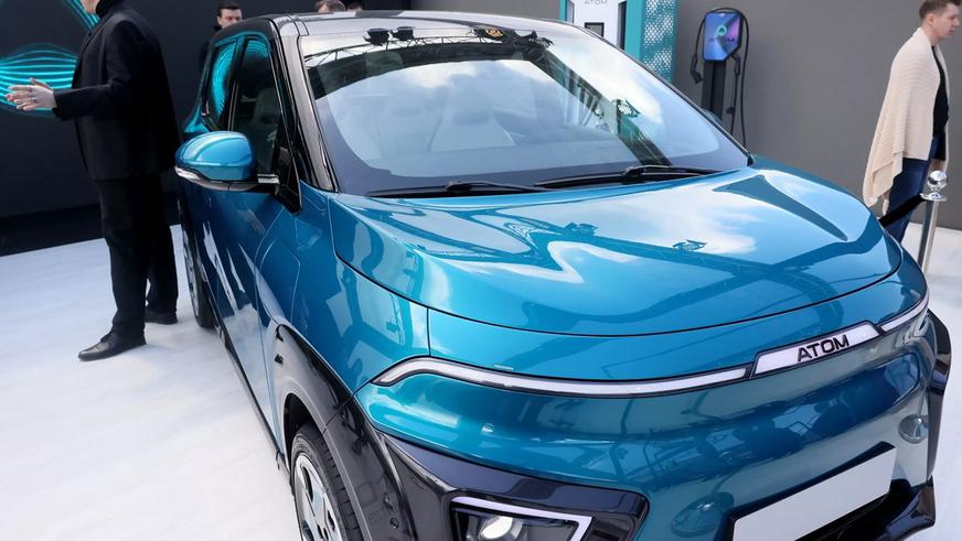 Презентован прототип российского электромобиля «Атом»