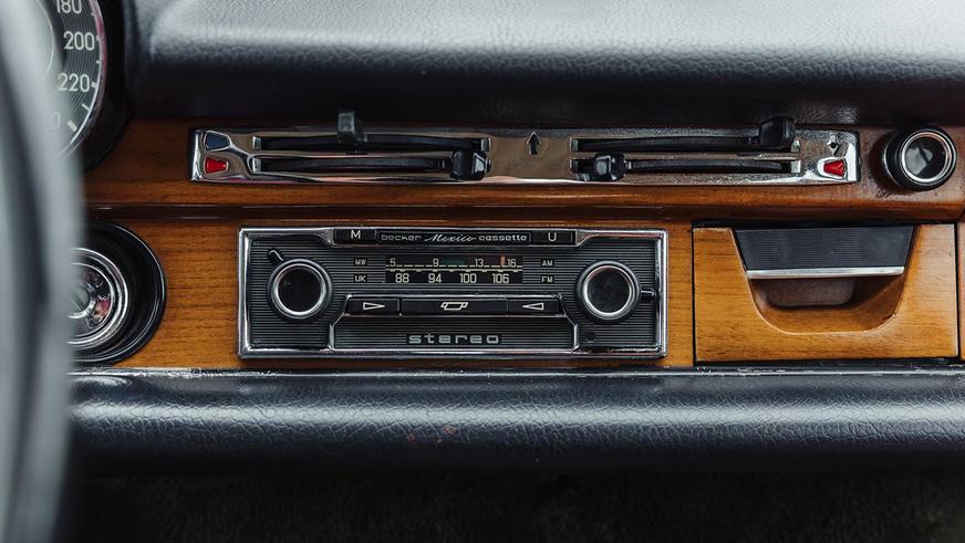 С молотка уйдёт уникальный двухдверный Mercedes-Benz 300 SEL