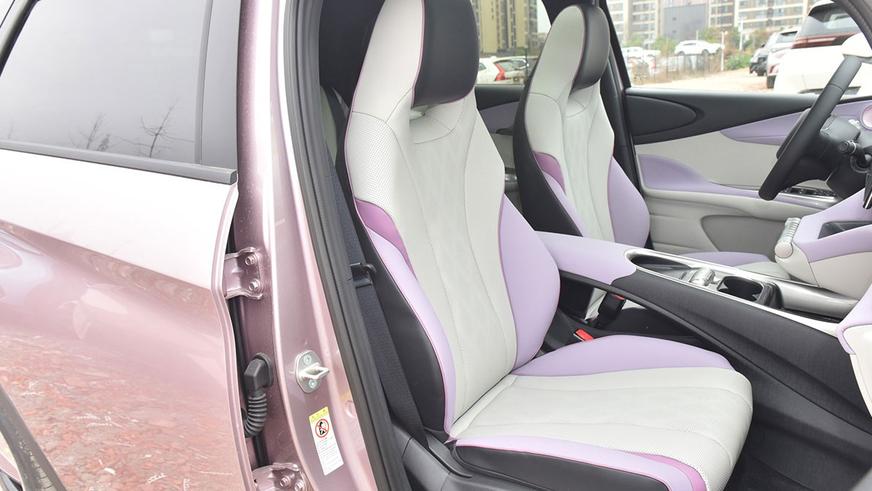 Электрокар BYD Dolphin обновился и подешевел