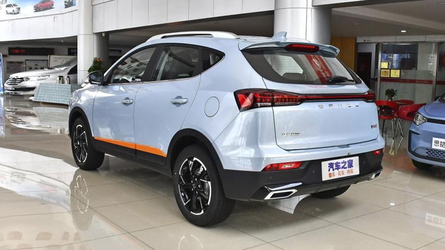 Рассекречен &laquo;Москвич&nbsp;5&raquo;&nbsp;&mdash; это китайский JAC Sehol&nbsp;X6