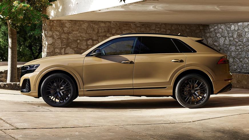 Обновлён кроссовер Audi Q8: новые фары и прежние двигатели