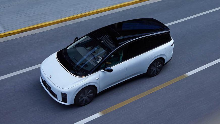 Представлен кроссовер Li Auto i8 – шесть мест и два мотора