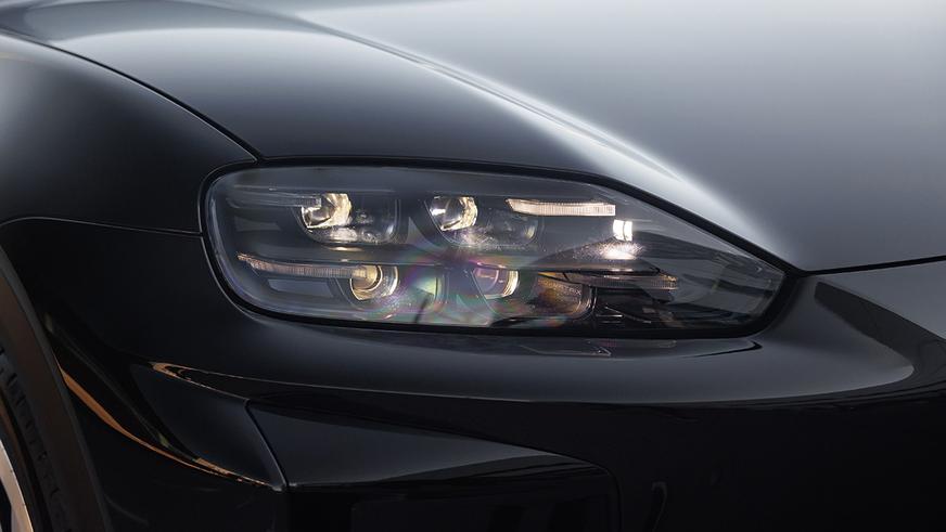 Электрический Porsche Cayenne добрался до Казахстана. Сколько стоит?