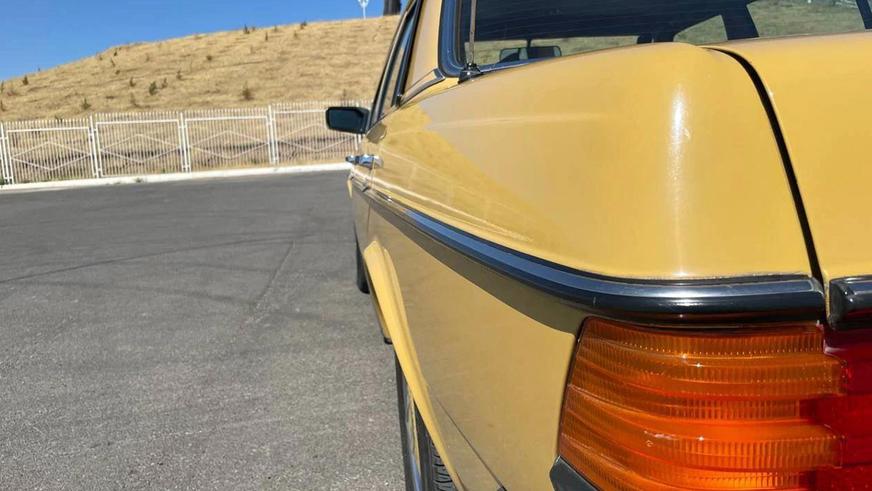 В продаже на Kolesa.kz. Экзотические предложения февраля