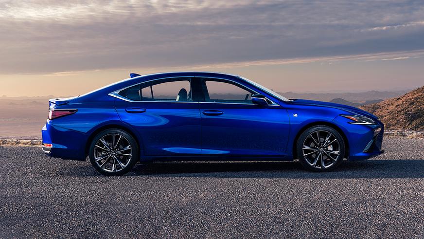 Обновлённый Lexus ES тоже получил вариатор