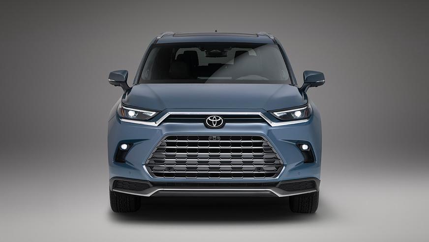 Toyota презентовала большой Highlander с приставкой Grand