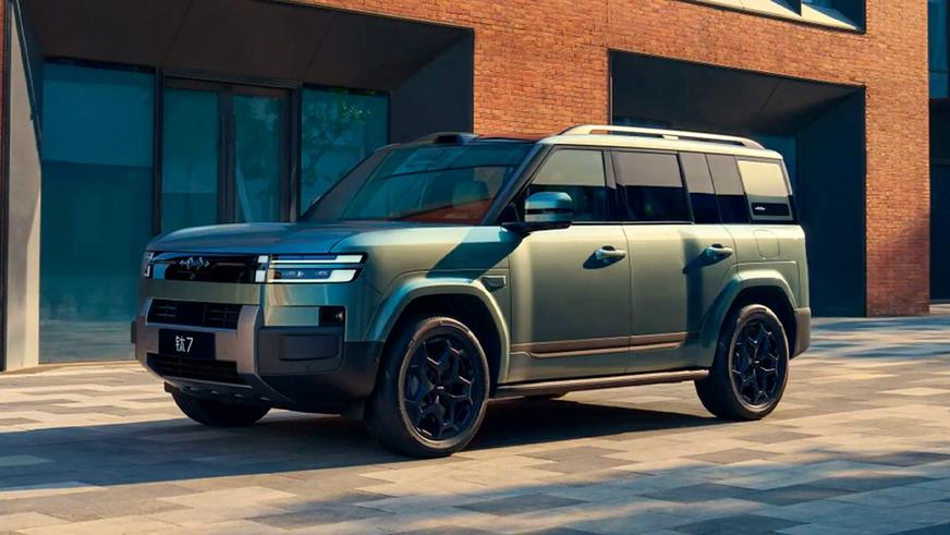 У BYD появился дальнобойный гибрид FangChengBao Tai 7