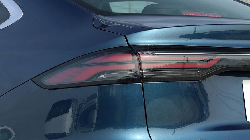 В Китае назвали цены на Geely Emgrand нового поколения