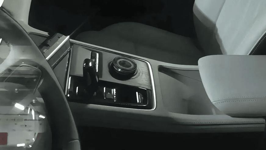 Geely готовит кроссовер Monjaro к обновлению