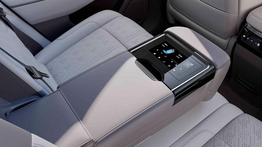 Представлен семейный электрокроссовер Zeekr 7X