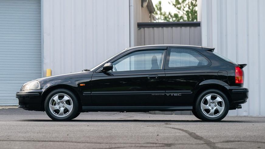 В США нашли новый Honda Civic SiR 1996 года выпуска