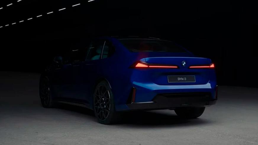 В Сеть утекли первые фото нового BMW i3