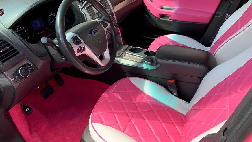 ford-explorer-police-pink-2