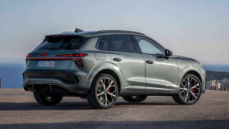 Представлен новый Audi Q3: гибриды и цифровой салон