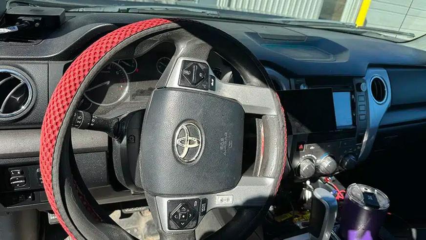 Американец проехал миллион миль на Toyota Tundra уже во второй раз