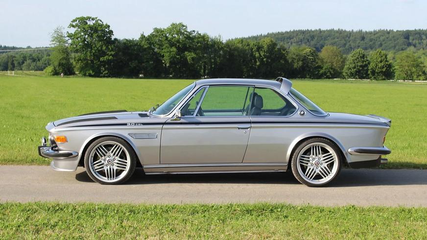 BMW M5 в кузове классического купе выставили на торги
