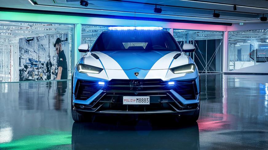 Lamborghini Urus поступил на службу в полицию